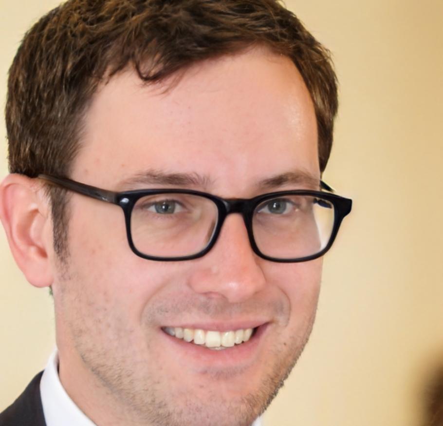 Ritratto di Luca Valente, docente di composizione